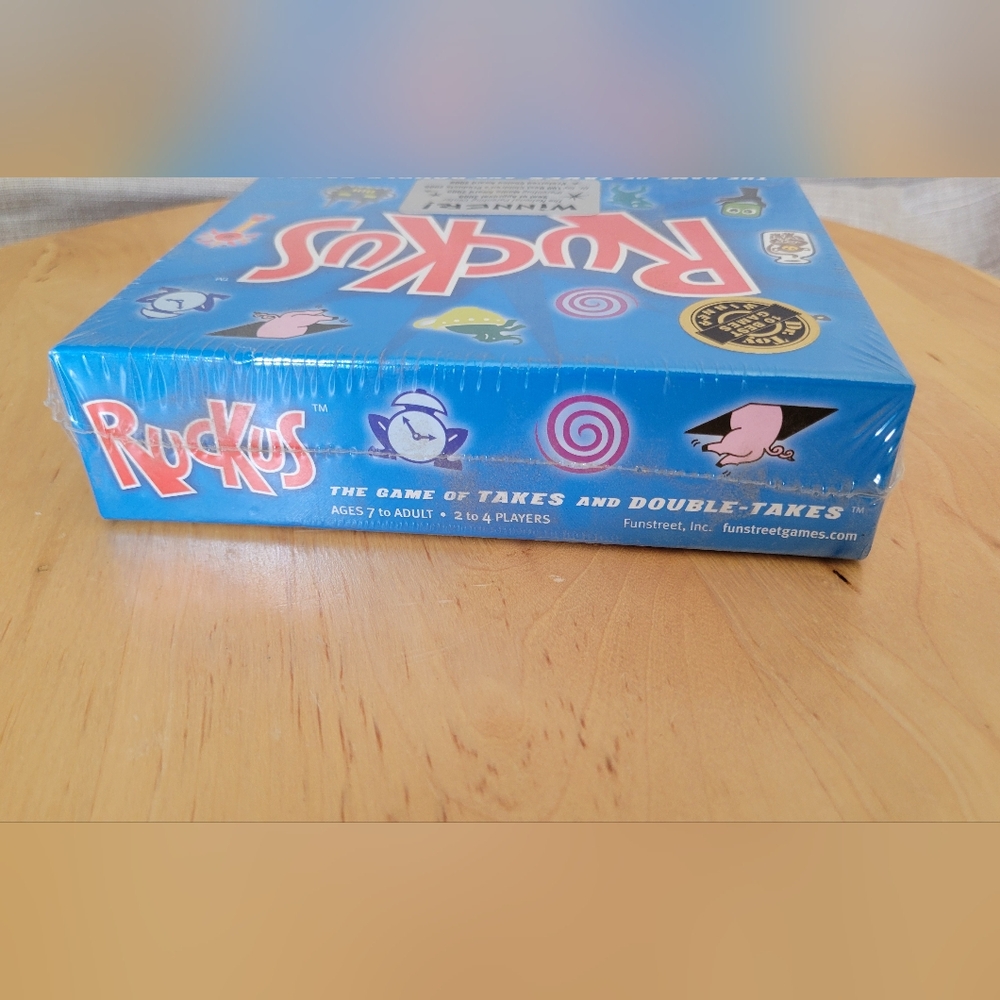 NWT Ruckus Family Card Game Ruckus Original Edition Fast-Paced Action Card - Picture 4 of 8